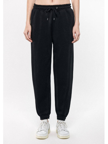 Жіночі чорні спортивні штани від бренду Mavi