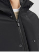Чорна чоловіча зимова куртка Jack & Jones для стильного образу