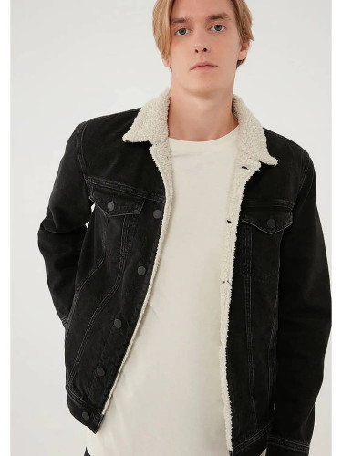 Чорна джинсова куртка Mavi для чоловіків – стильний вибір для чоловічого гардеробу.