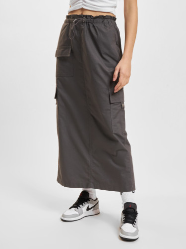 Жіноча довга сіра спідниця Only: стильна класика для вашого гардеробу